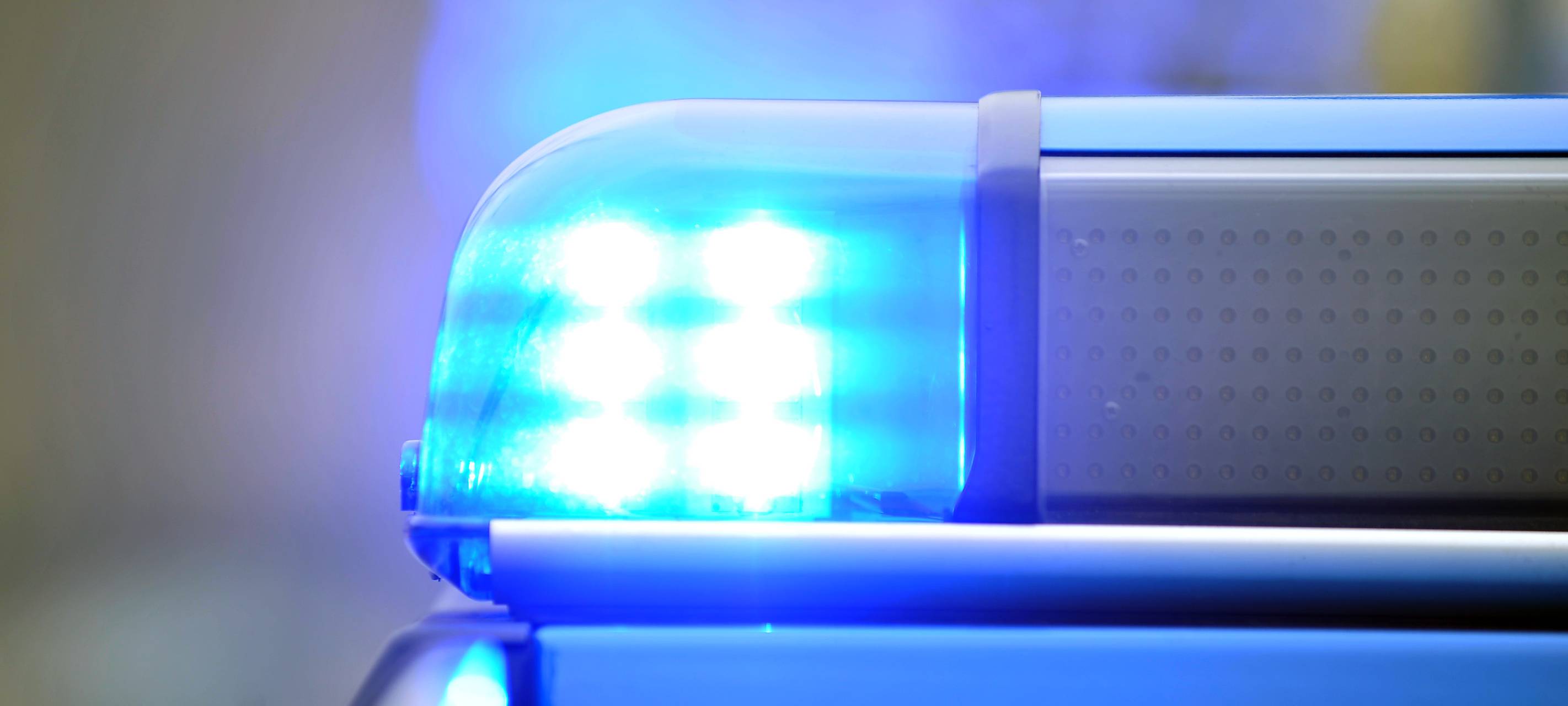 Reifen an mehreren Autos beschädigt - Kriminalpolizei ermittelt