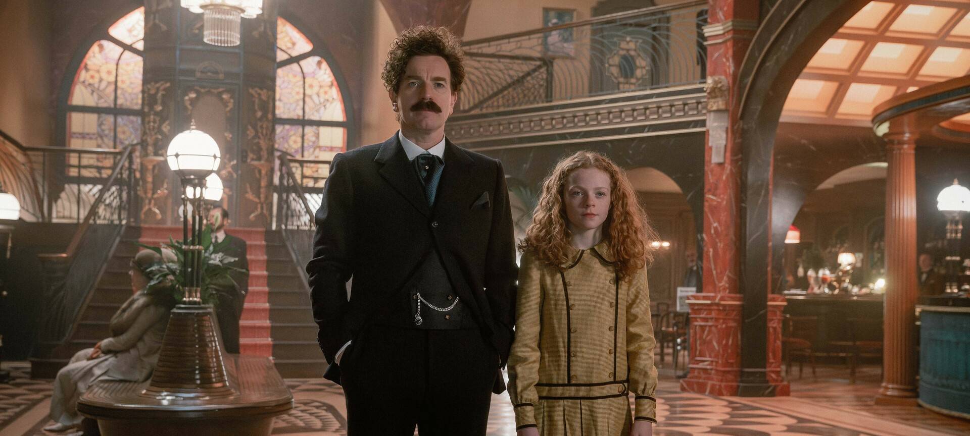 Der Graf und seine kleine Freundin.