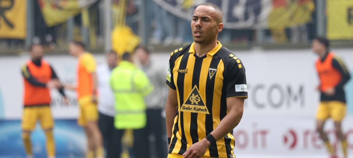 Alemannia: Makanda kommt, Aus für Afamefuna, Zeller bleibt