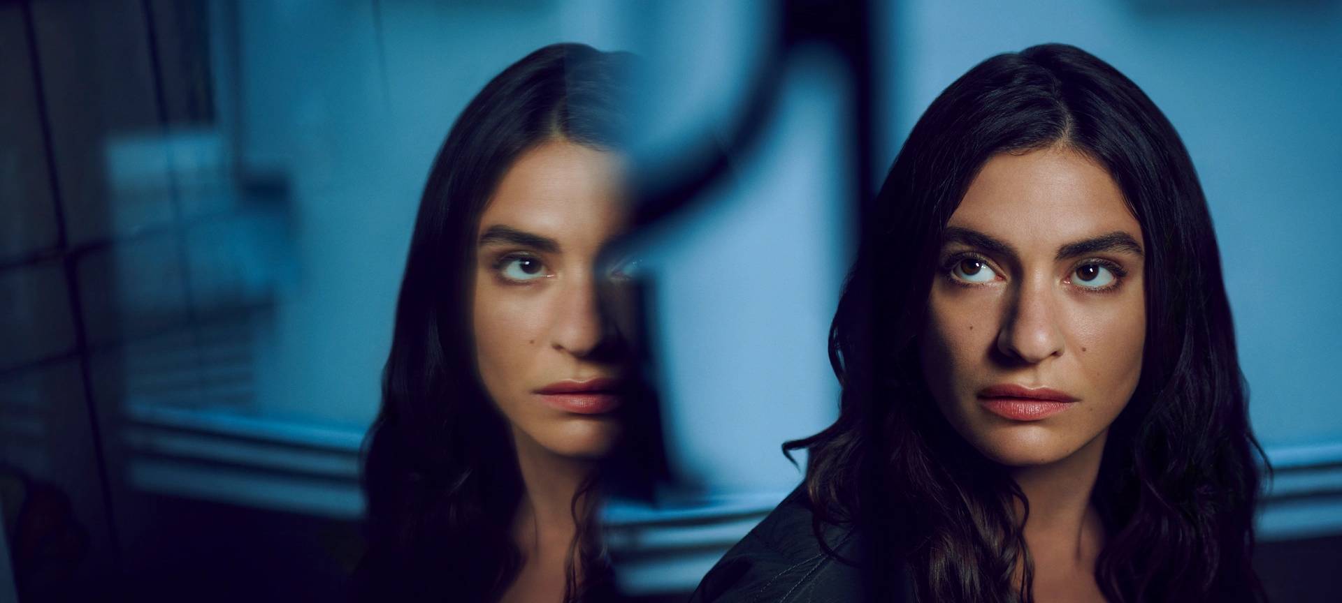 Adilah ist schwer durchschaubar.