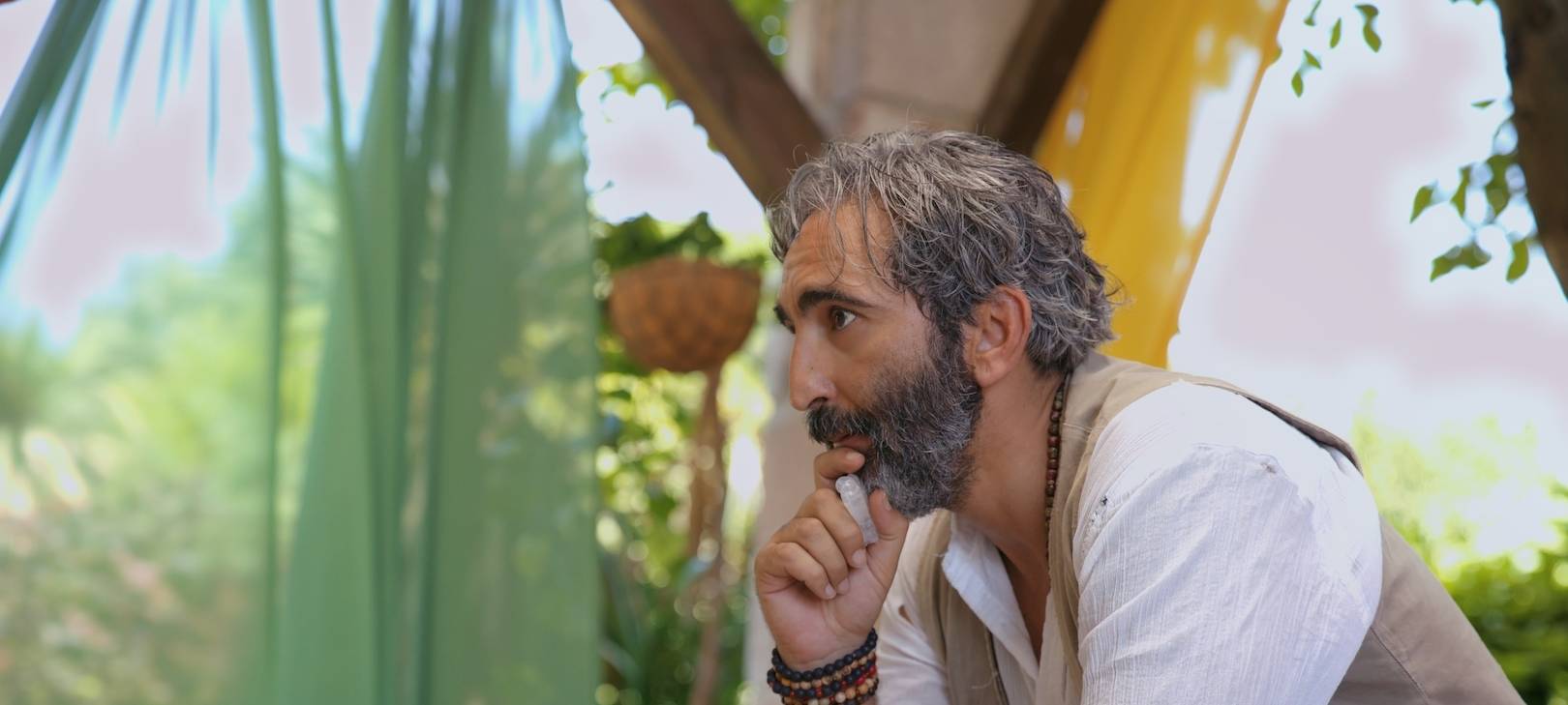 Zaman ist geheimnisvoll.