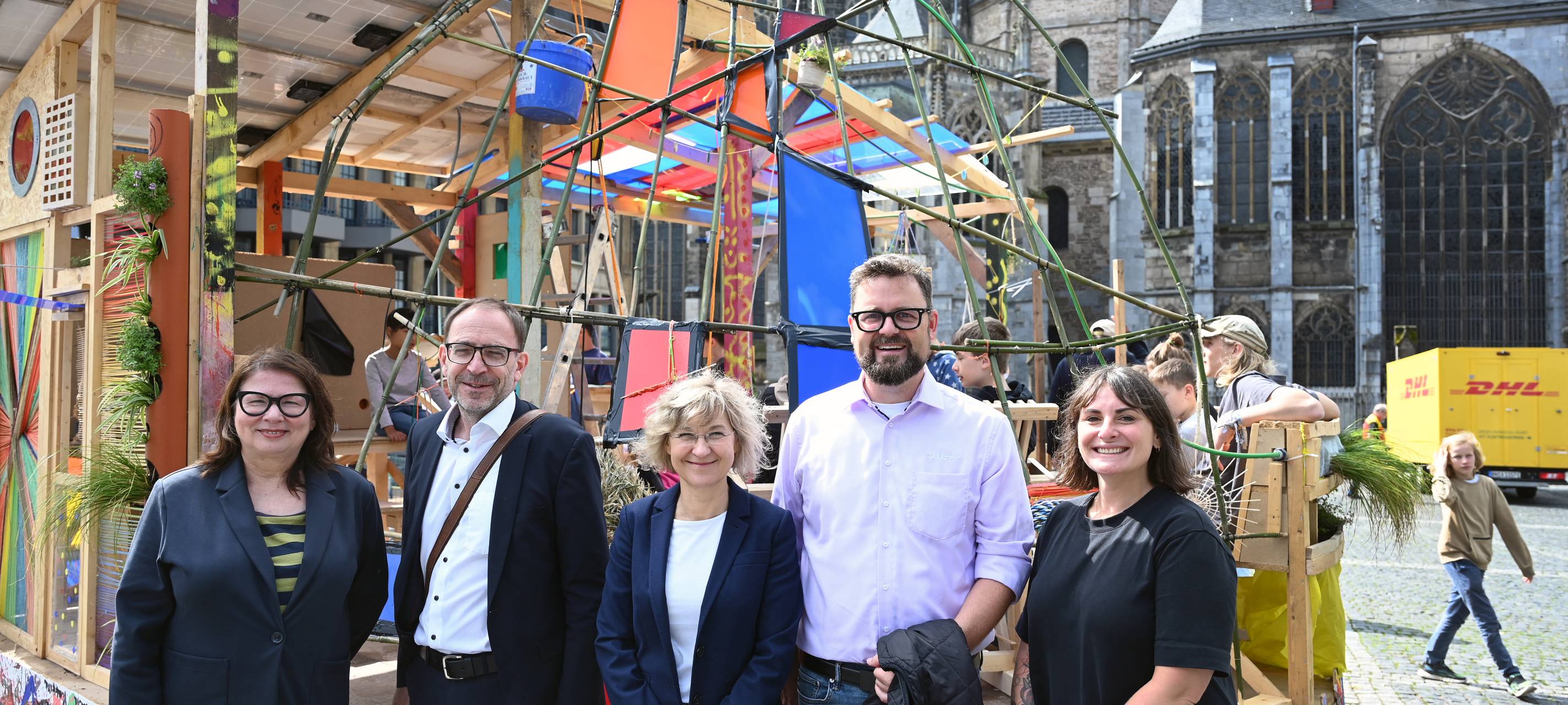 Archimedischer Sandkasten: Noch drei Wochen