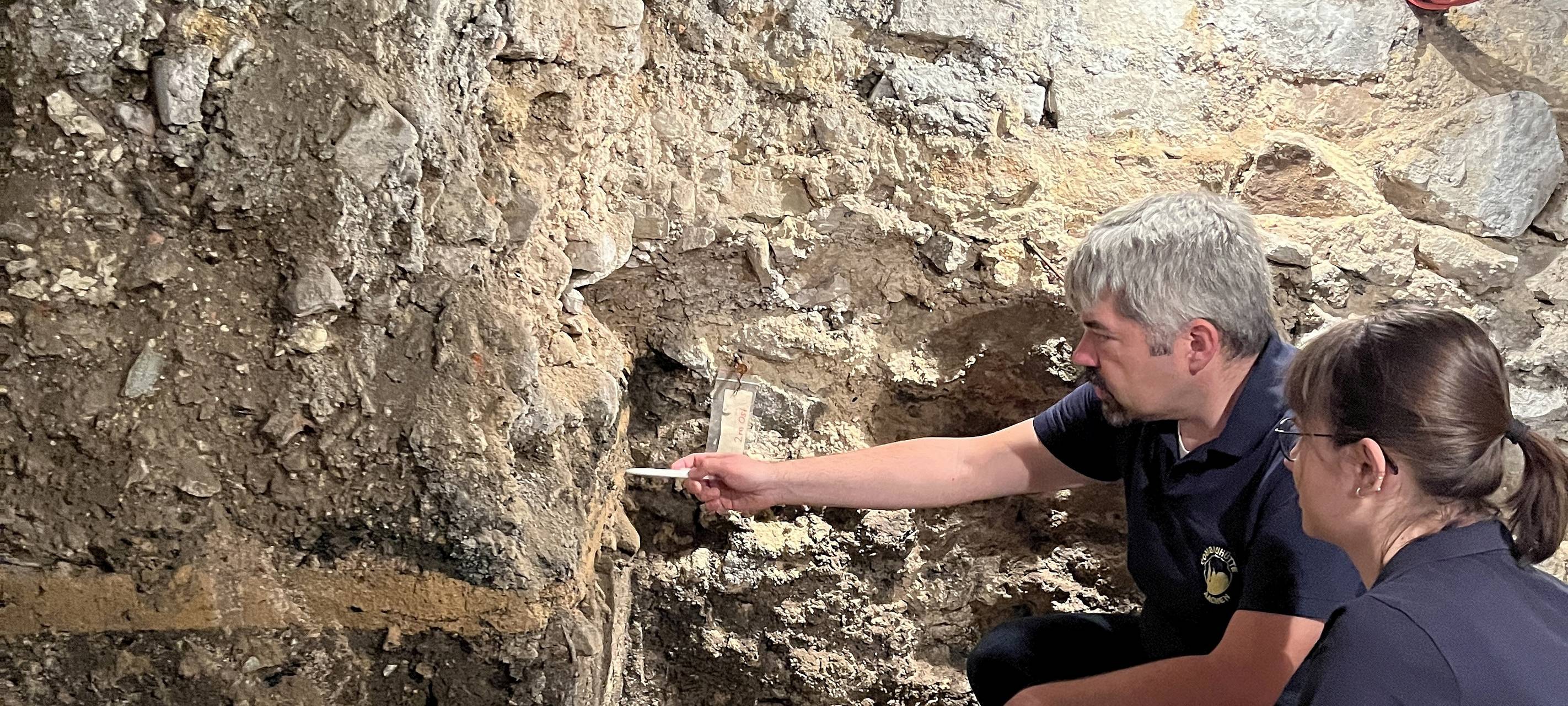 Aachener Dom: Archäologische Grabungsstätte zerfällt