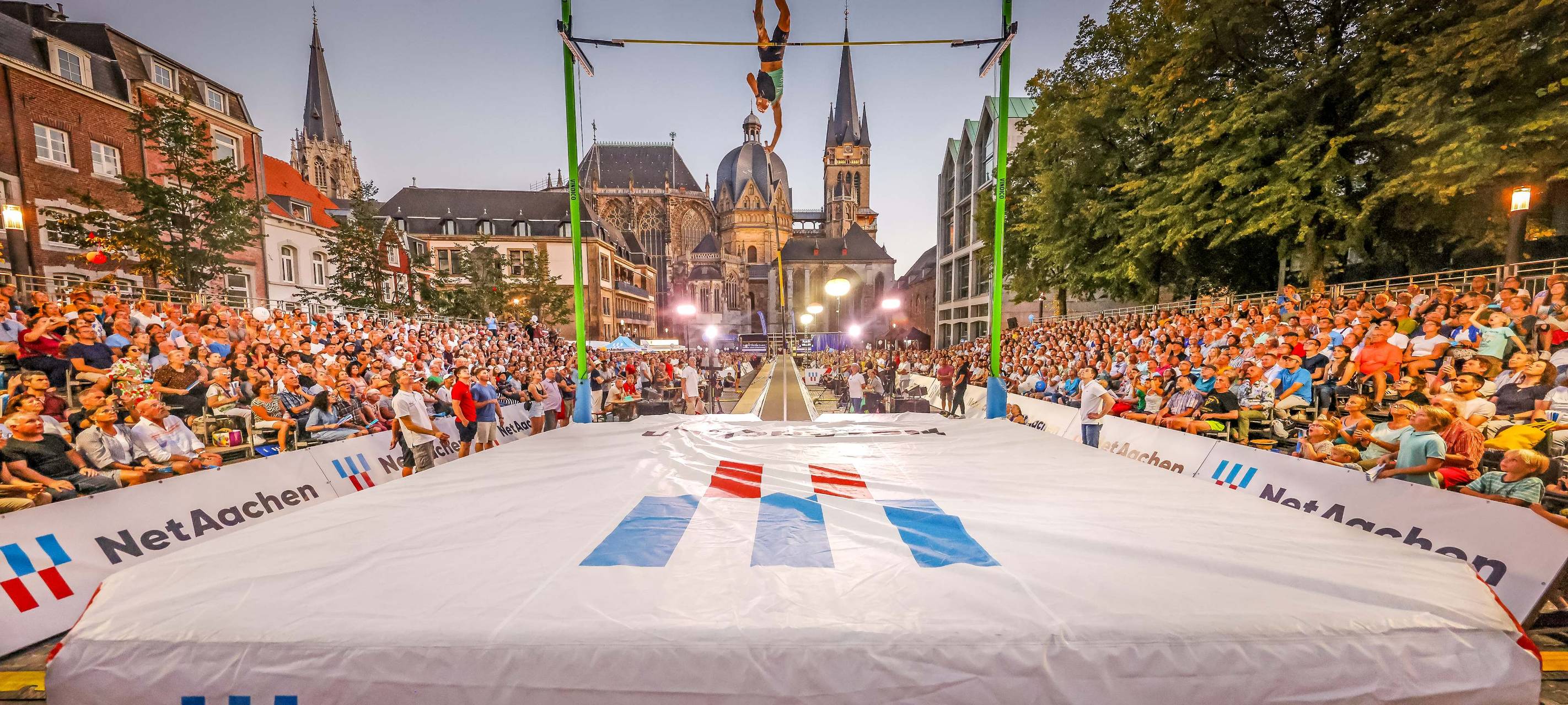 Domspringen 2024 mit Silbermedaillen-Gewinner von Paris