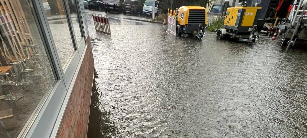 Gewitter führt zu Überschwemmung in Alt-Merkstein