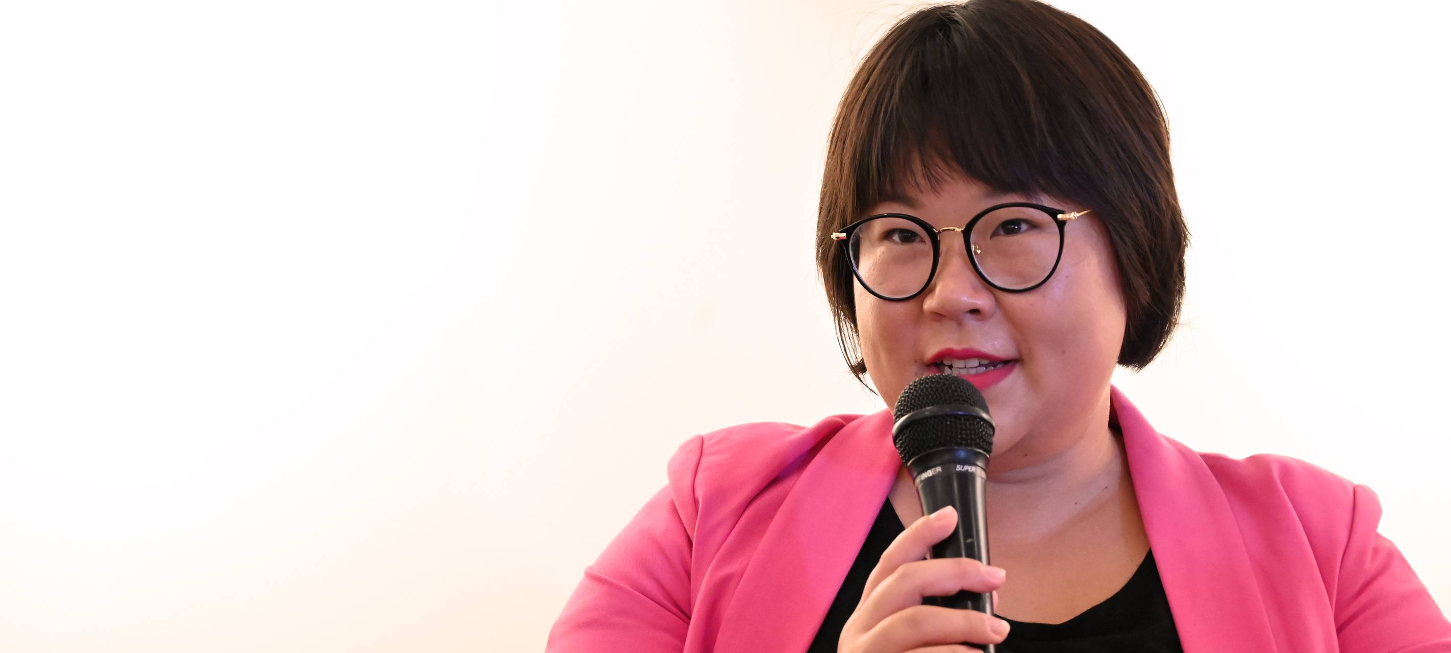 Ye-One Rhie unterzeichnet Brief "Wir sind die Töchter"