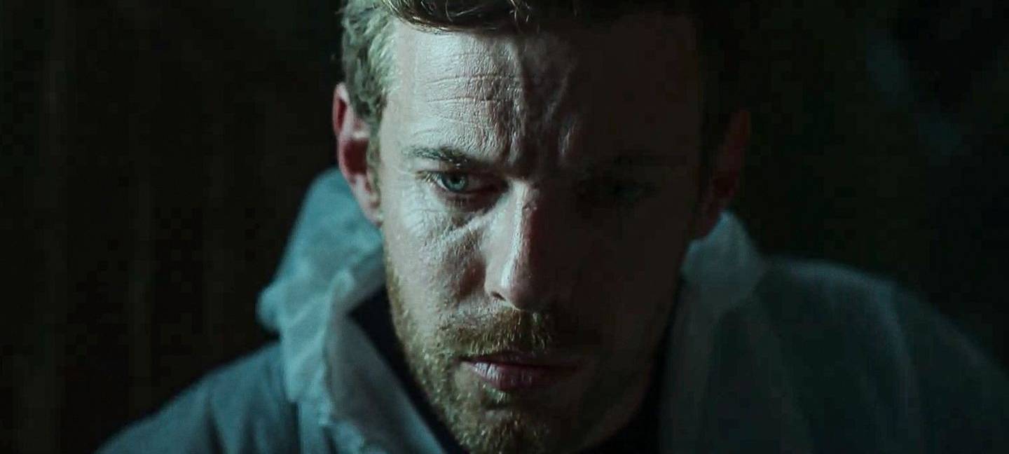 Dr. Hunter am Tatort.