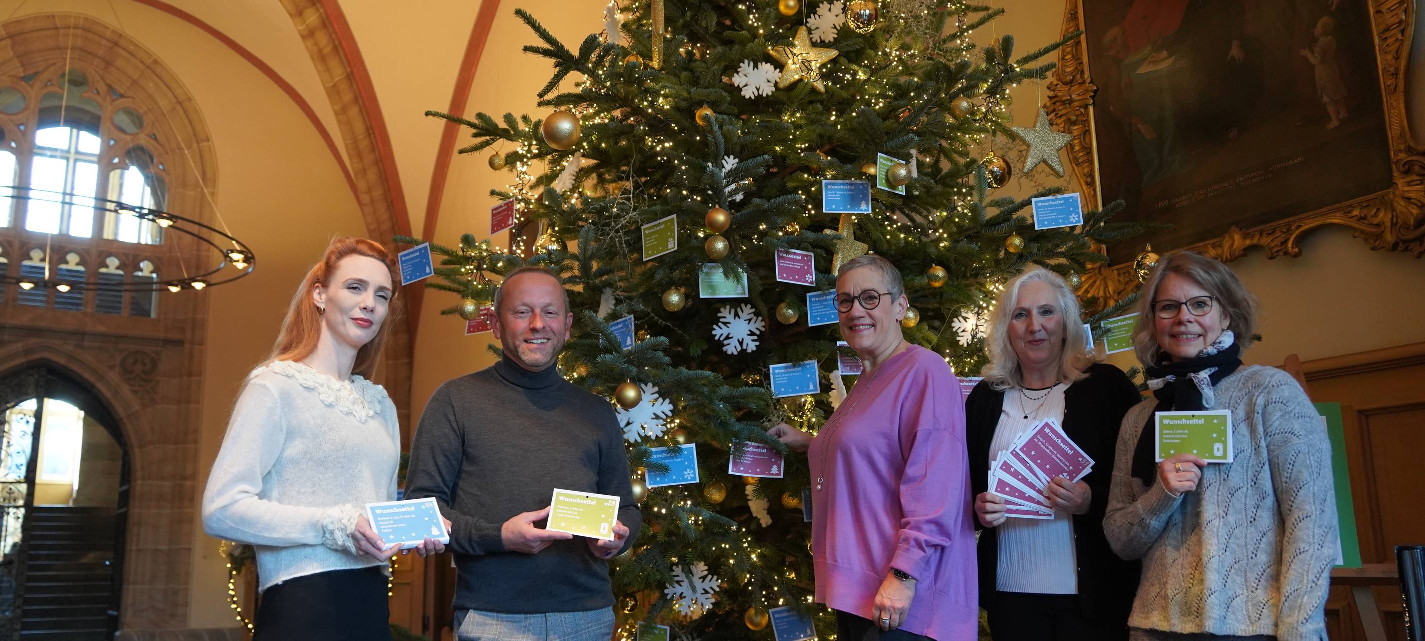 Wunschzettel-Weihnachtsbaum in Aachen