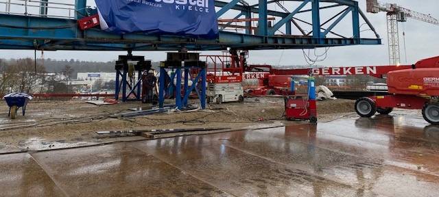 Haarbachtalbrücke: Einschub der Brückenteile