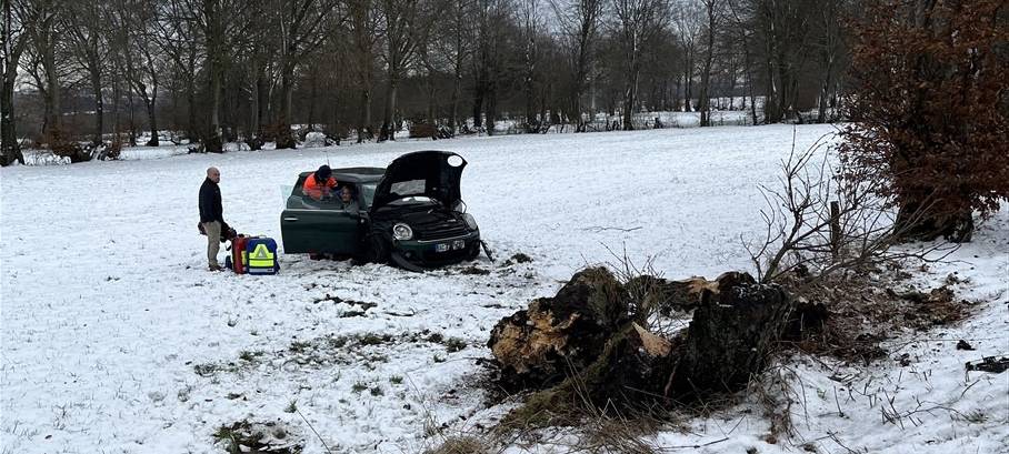 Unfall in Monschau: Überschlagen und im Feld gelandet