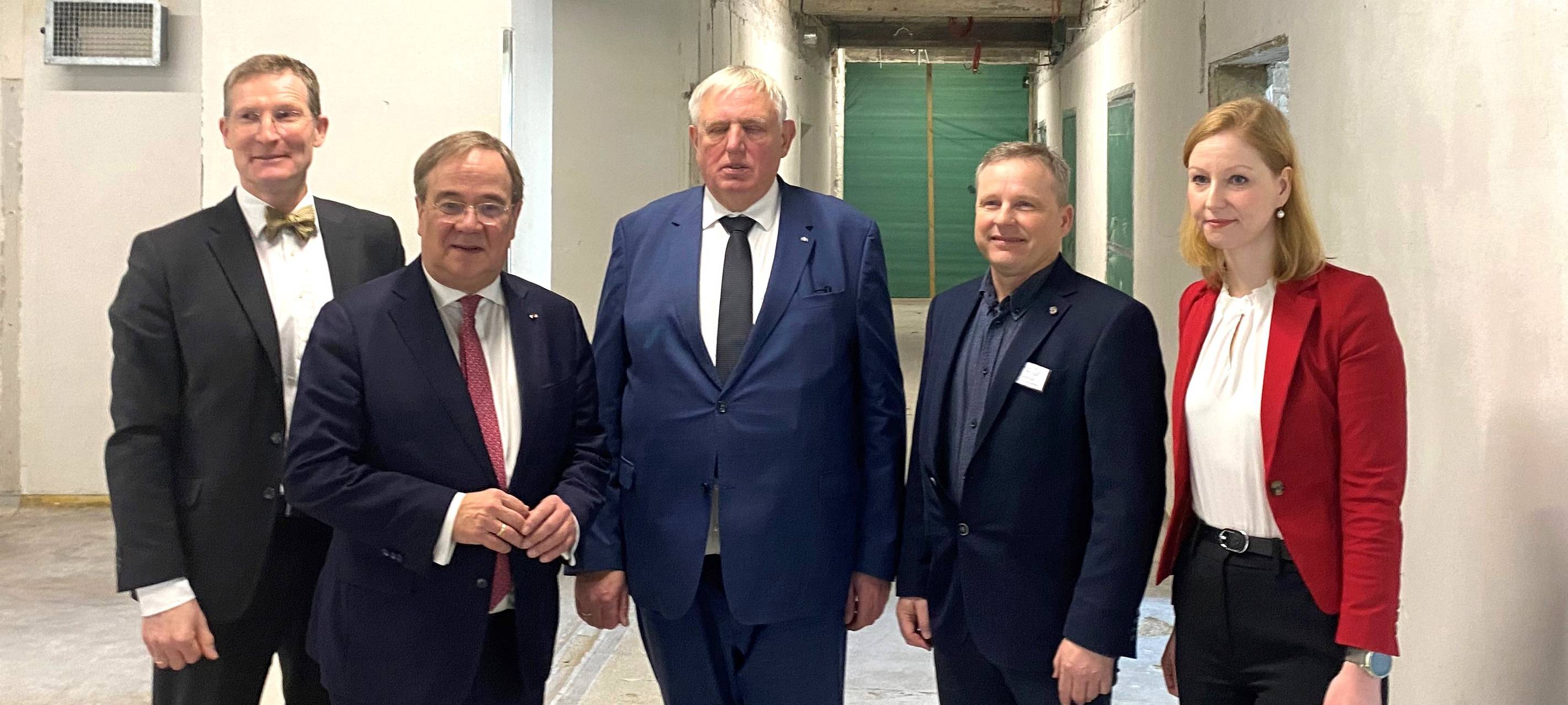 Aachen: Laumann besucht Luisenhospital