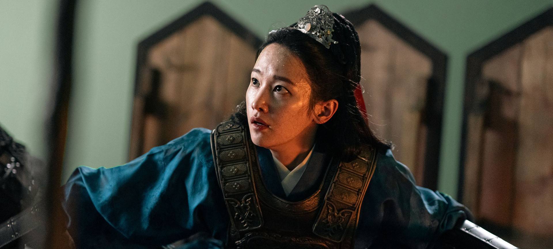 Die Königin Woo muss sich verteidigen.