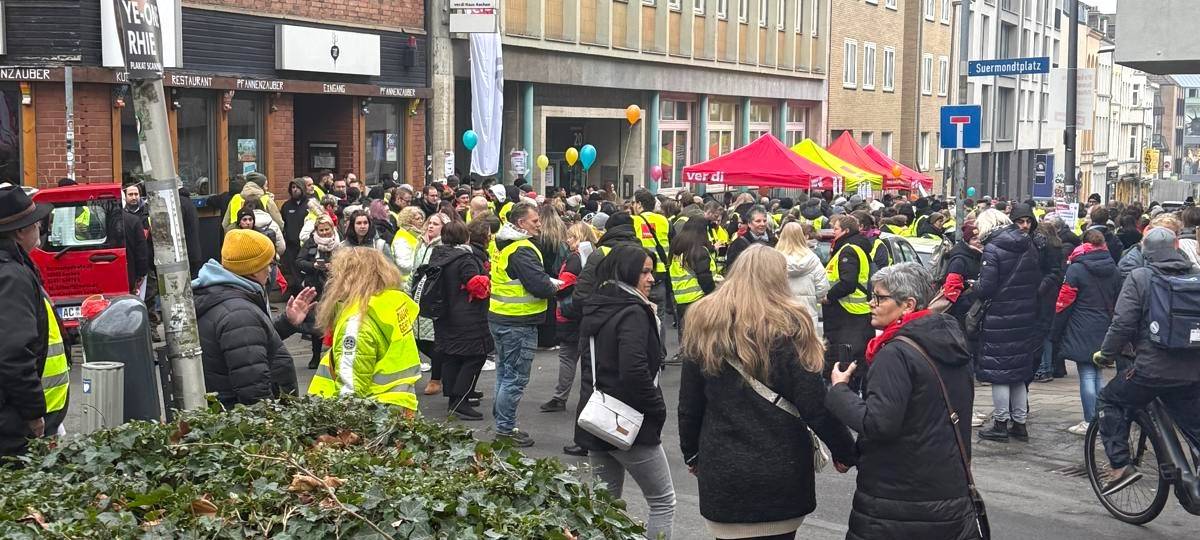 Streiks im Öffentlichen Dienst: 2.500 Menschen bei der Demo