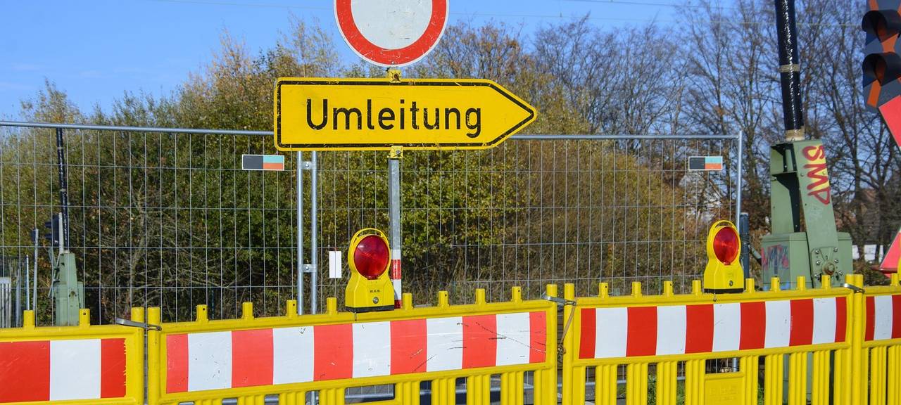 Straße abgesackt in Merkstein - Reparatur ab 28.7.