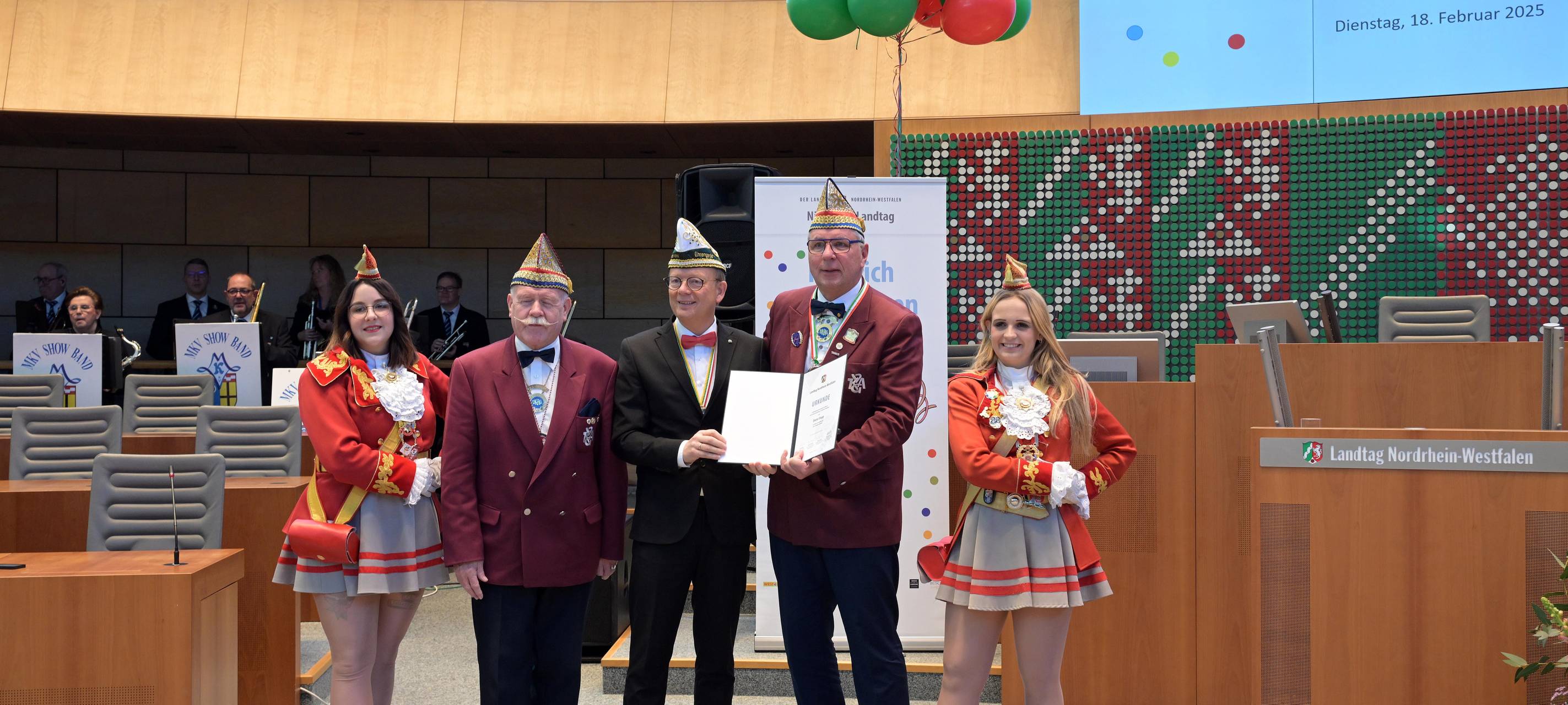 Landtag ehrt Karnevalisten