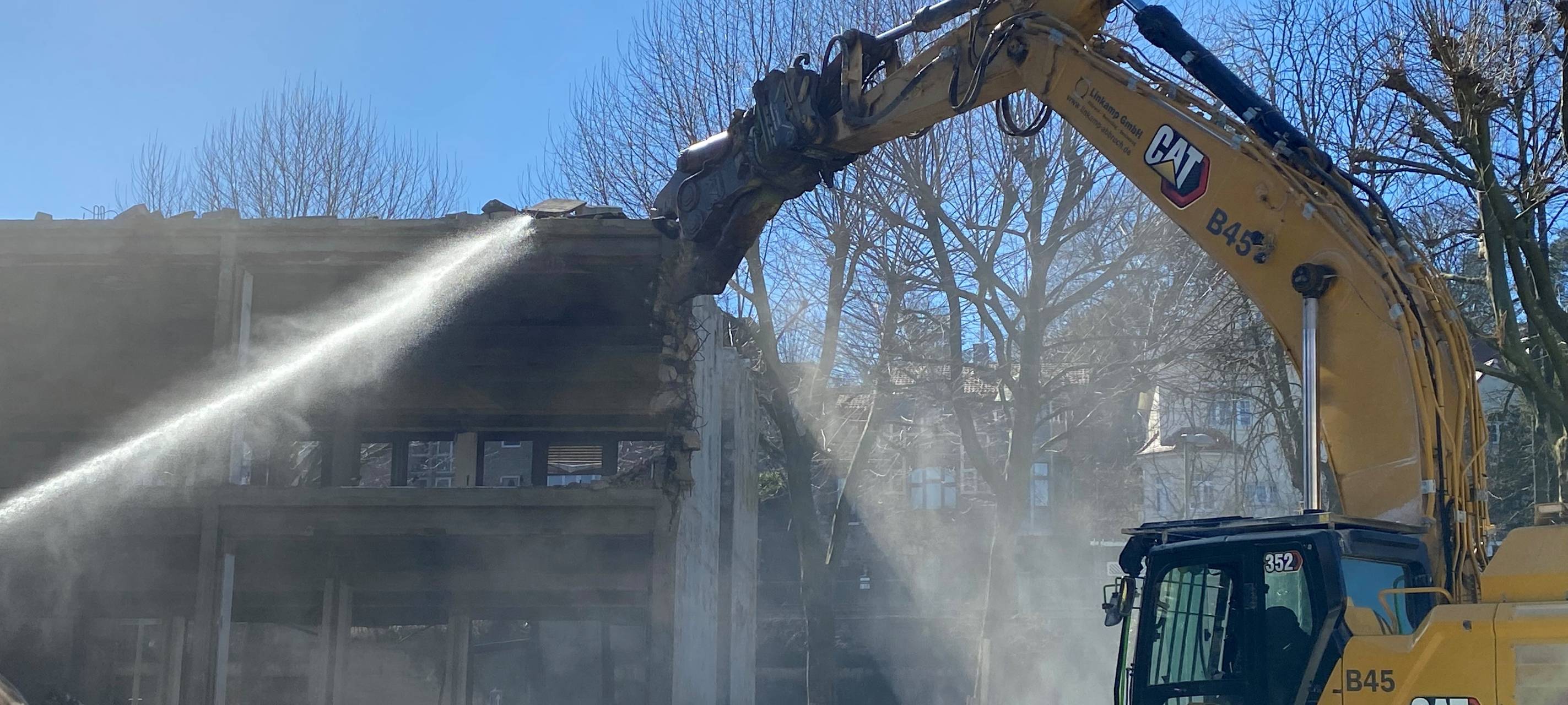 Stolberg: Abriss des alten Rathauses läuft