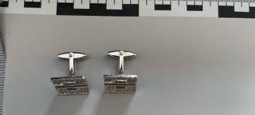 Polizei: Wem gehört der Schmuck?