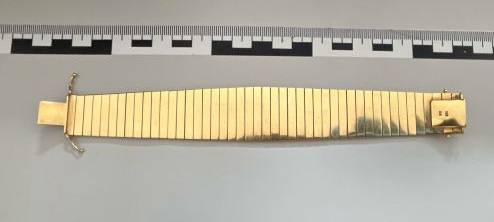 Polizei: Wem gehört der Schmuck?