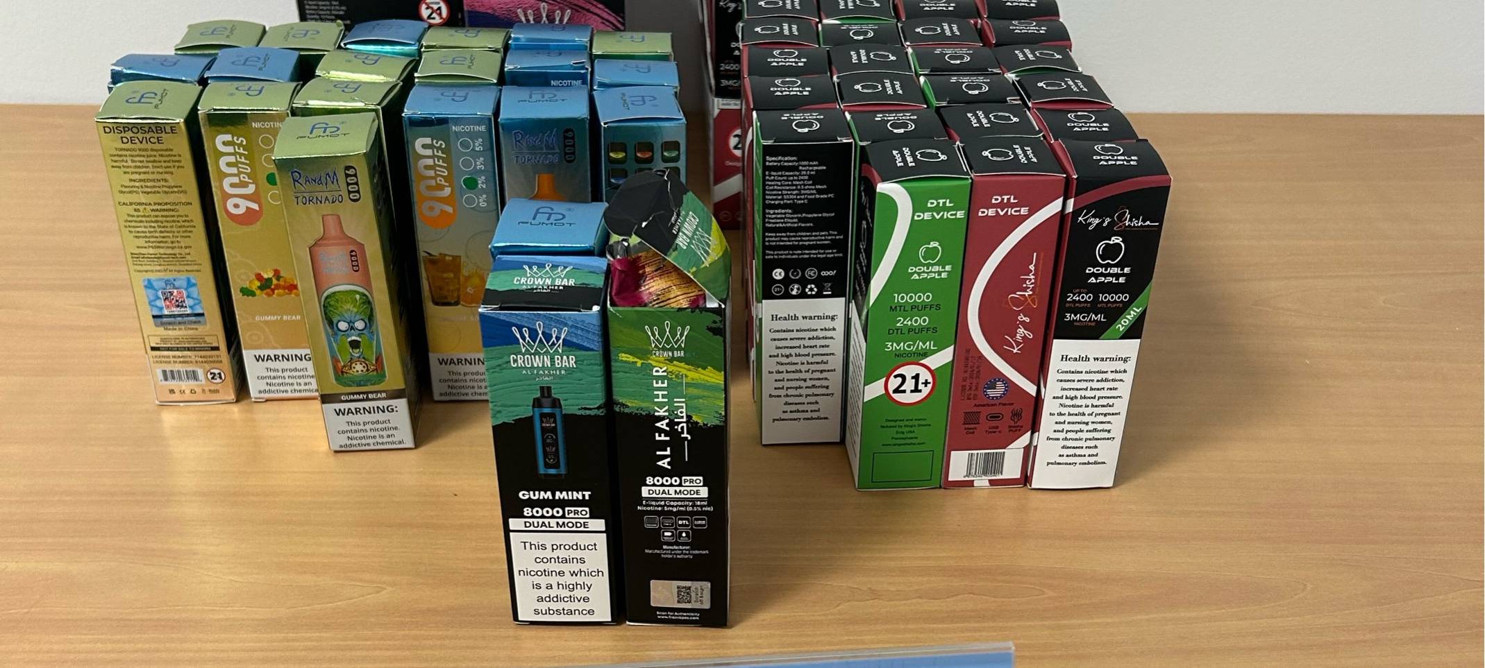 Zoll findet illegale Vapes und Liquids