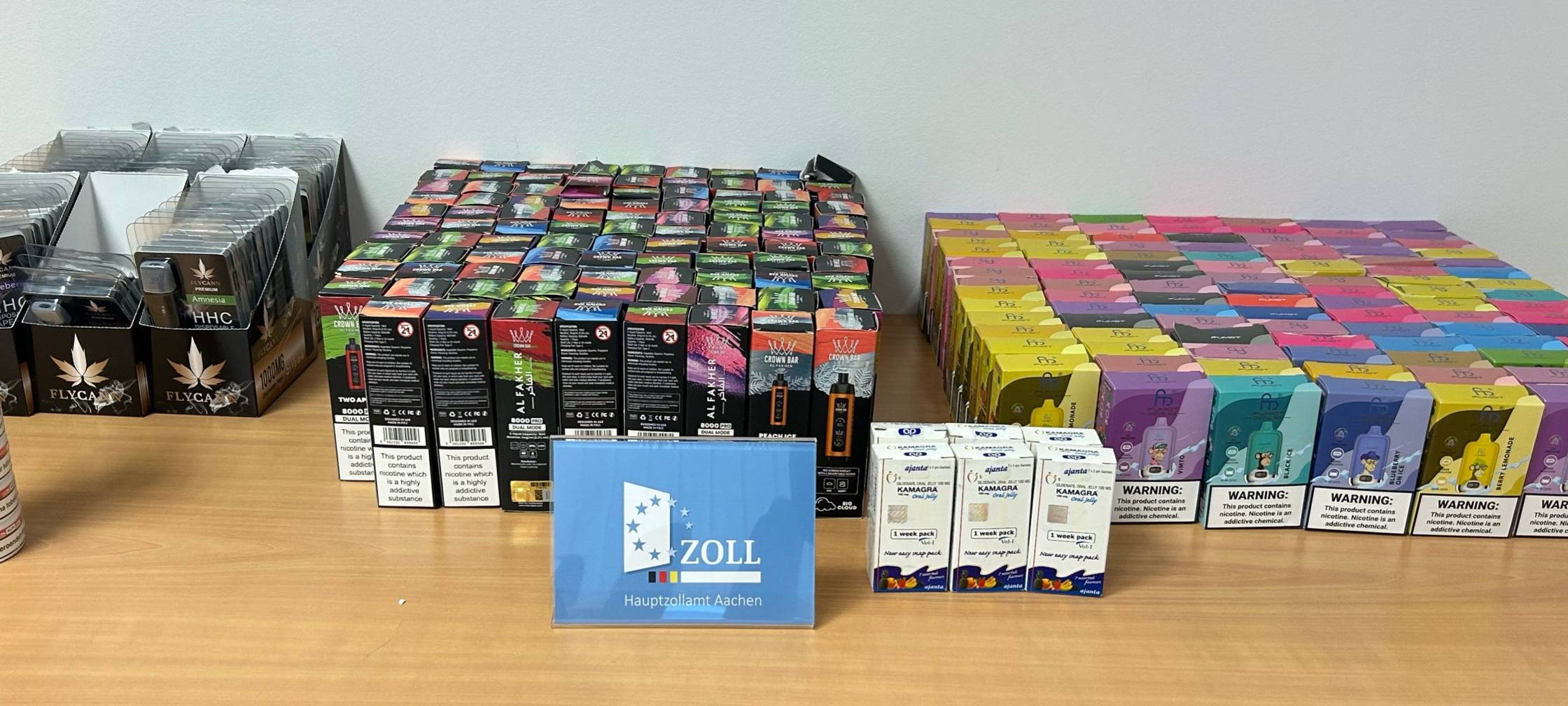 Zoll findet illegale Vapes und Liquids