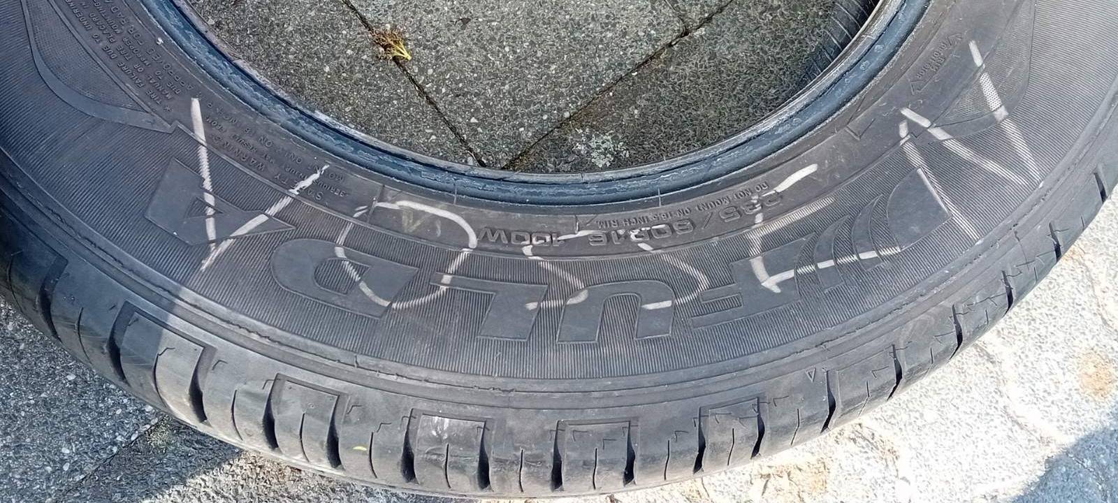 Würselen: Wer hat illegal alte Reifen entsorgt?