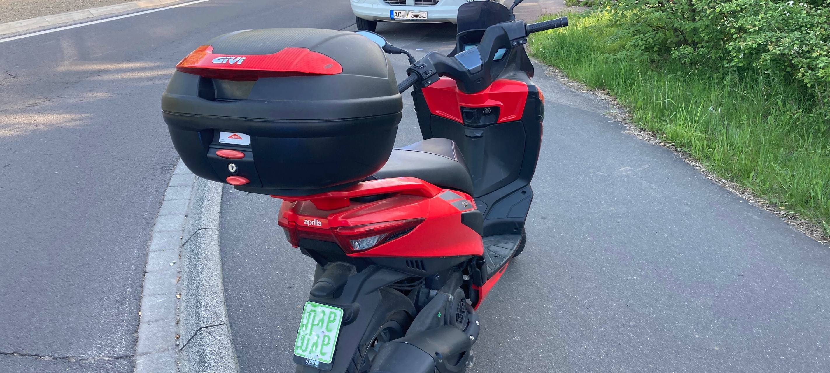 Zeugensuche nach Unfallflucht in Eschweiler