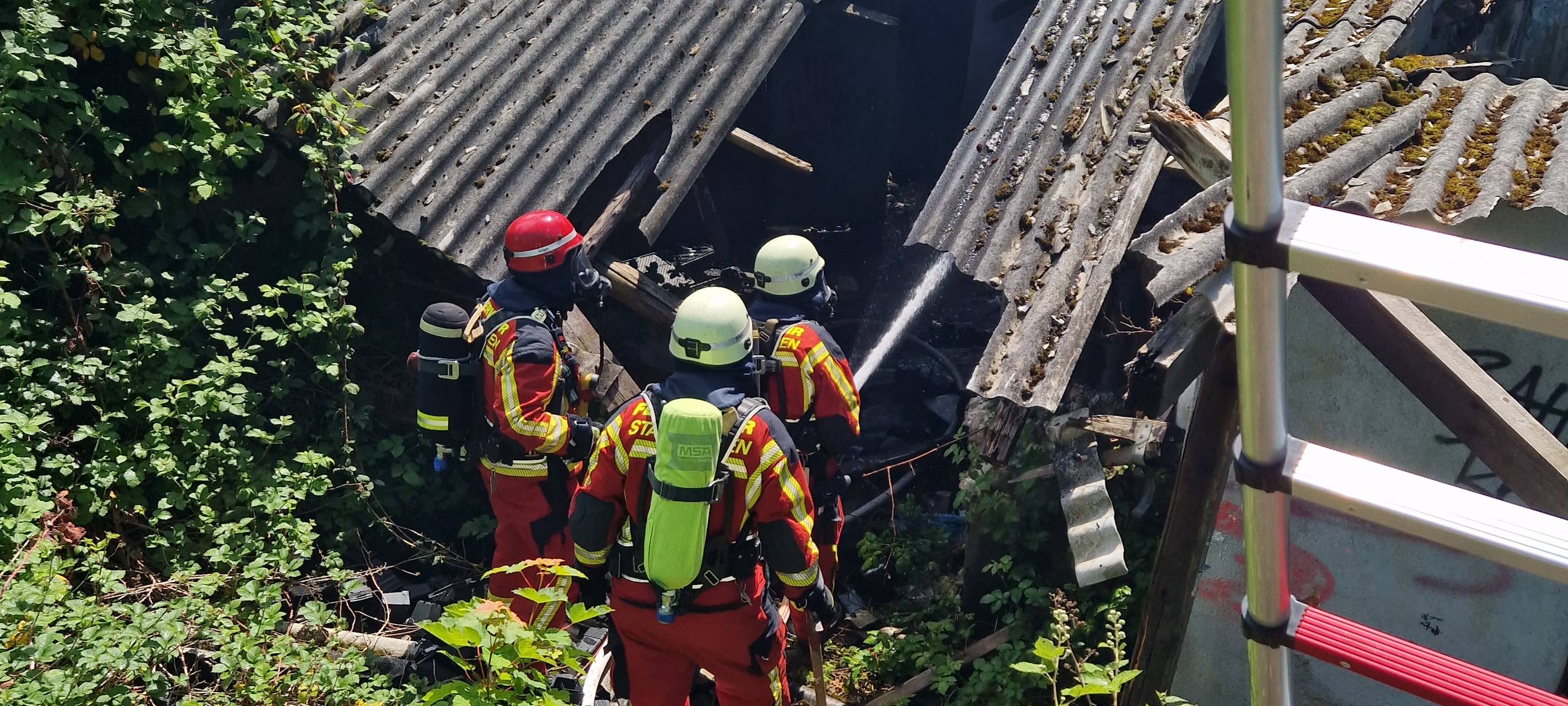 Erneuter Brand in Dürener Gärtnerei-Ruine