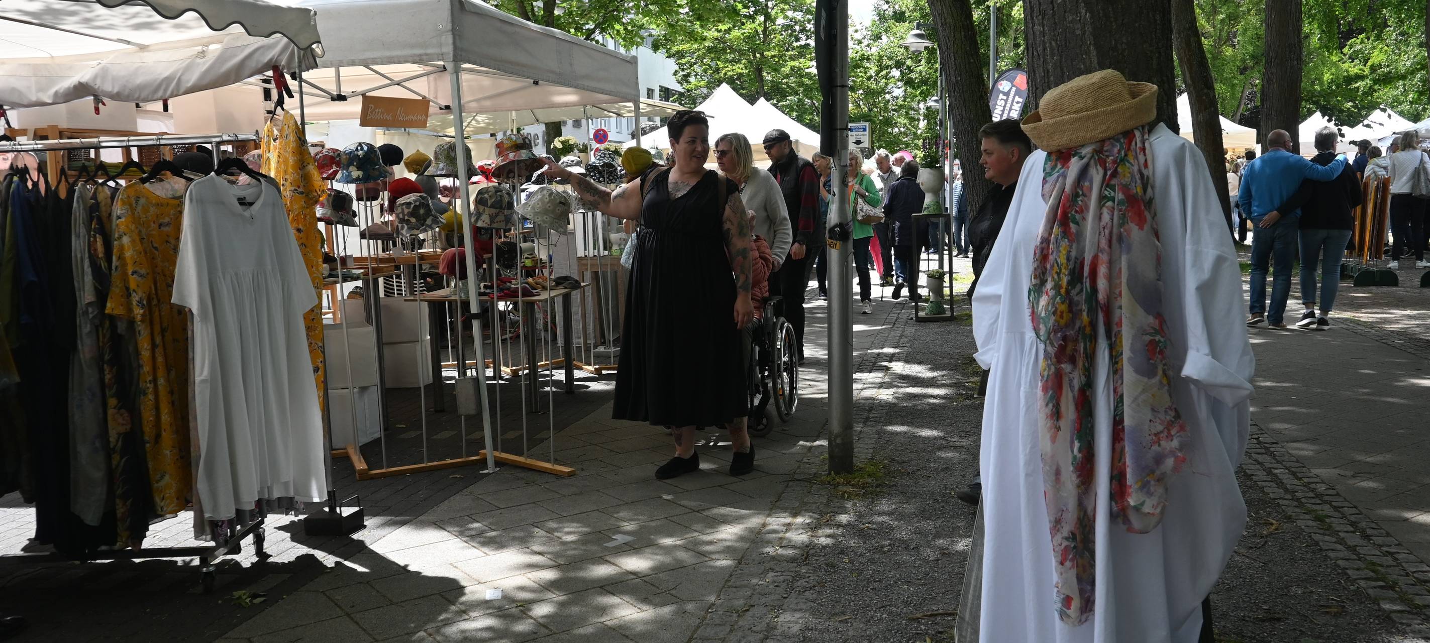 Kunsthandwerkerinnenmarkt in Jülich
