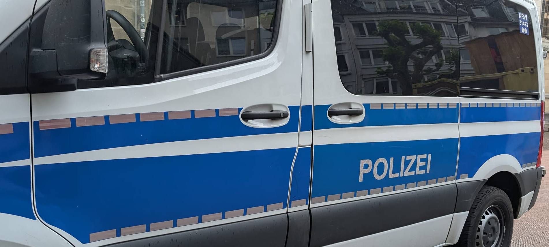 Polizei Aachen sucht Zeugen nach versuchter Körperverletzung