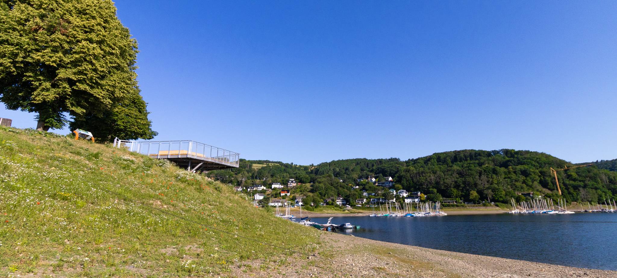 Neue Seeplattform in Woffelsbach