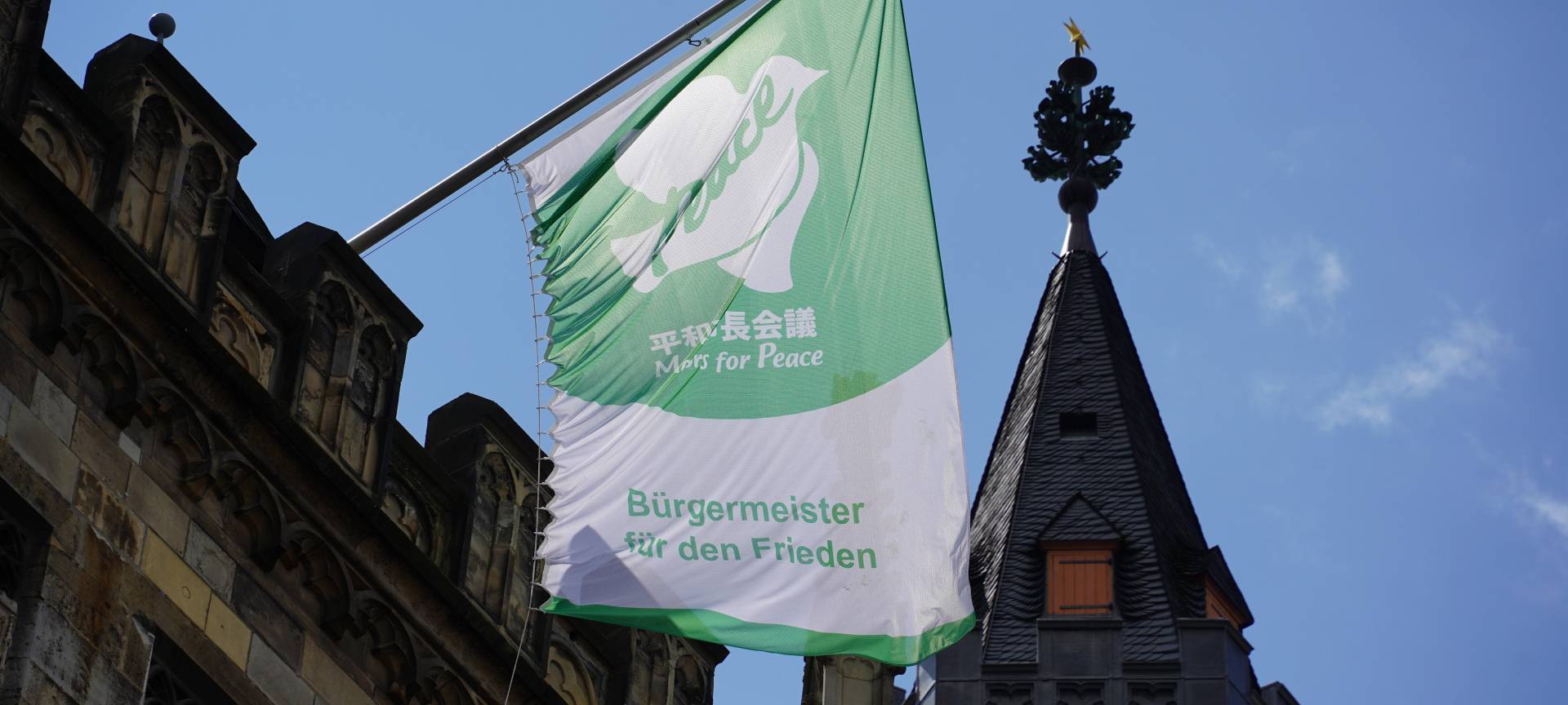 Mayors for Peace-Flagge: Ein Zeichen für Frieden