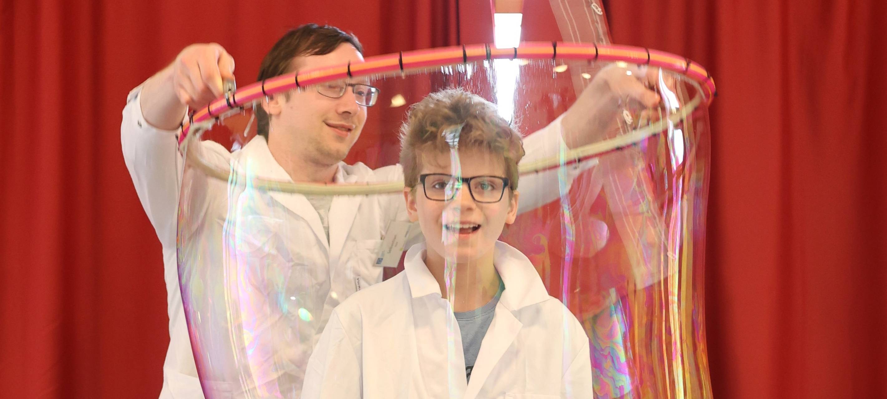 Noch freie Plätze bei Experimentierwelten in Herzogenrath