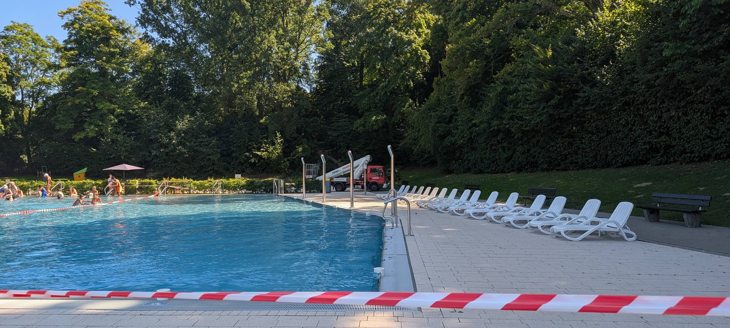 Aachens Schwimmbäder bald kürzer auf