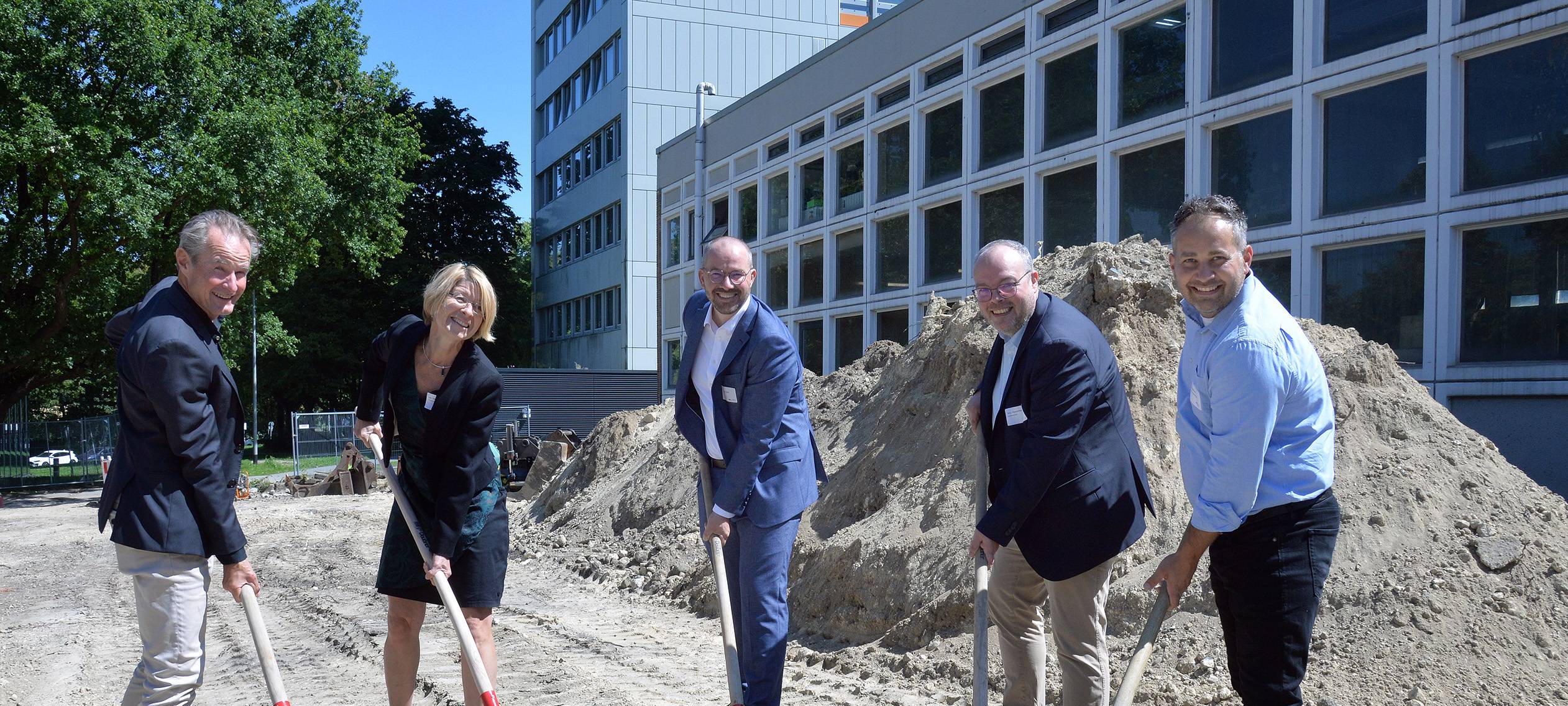 Spatenstich für RWTH-Labor zum nachhaltigen Bauen