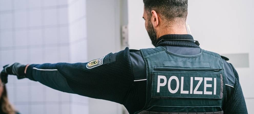Mehrere Haftbefehle: Mann in Aachen verhaftet