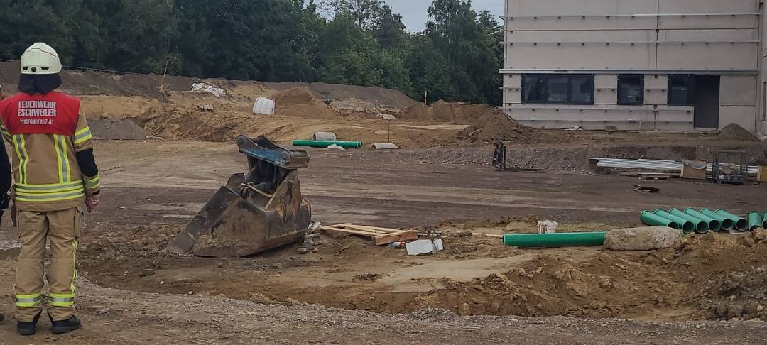 Eschweiler: Fliegerbombe entschärft - A4 wieder offen