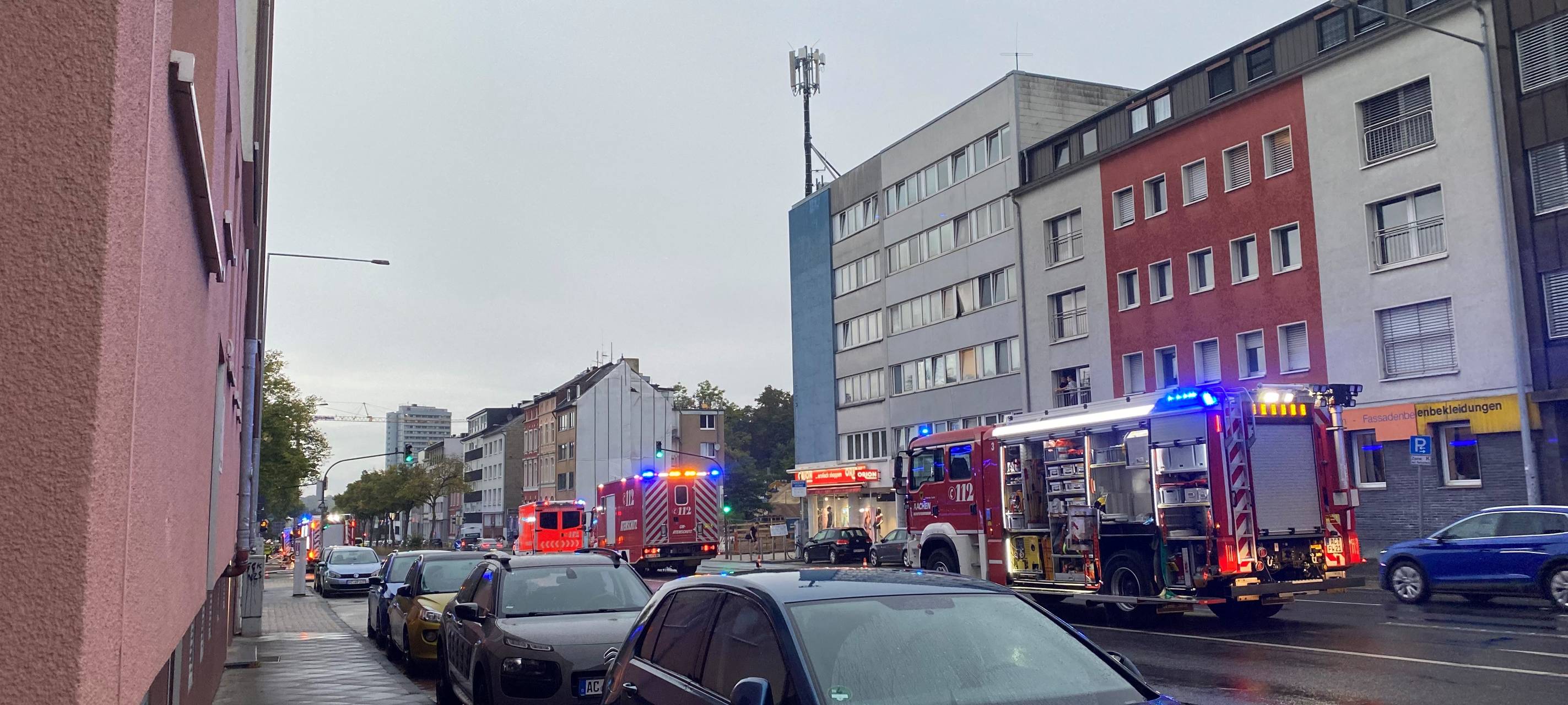 Brand auf dem Dach der Agentur für Arbeit in Aachen