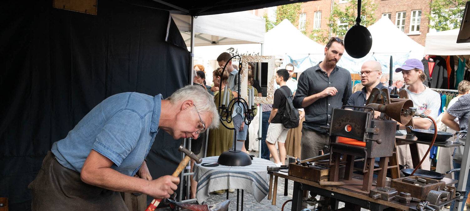 Kunsthandwerk live beim Europamarkt in Aachen