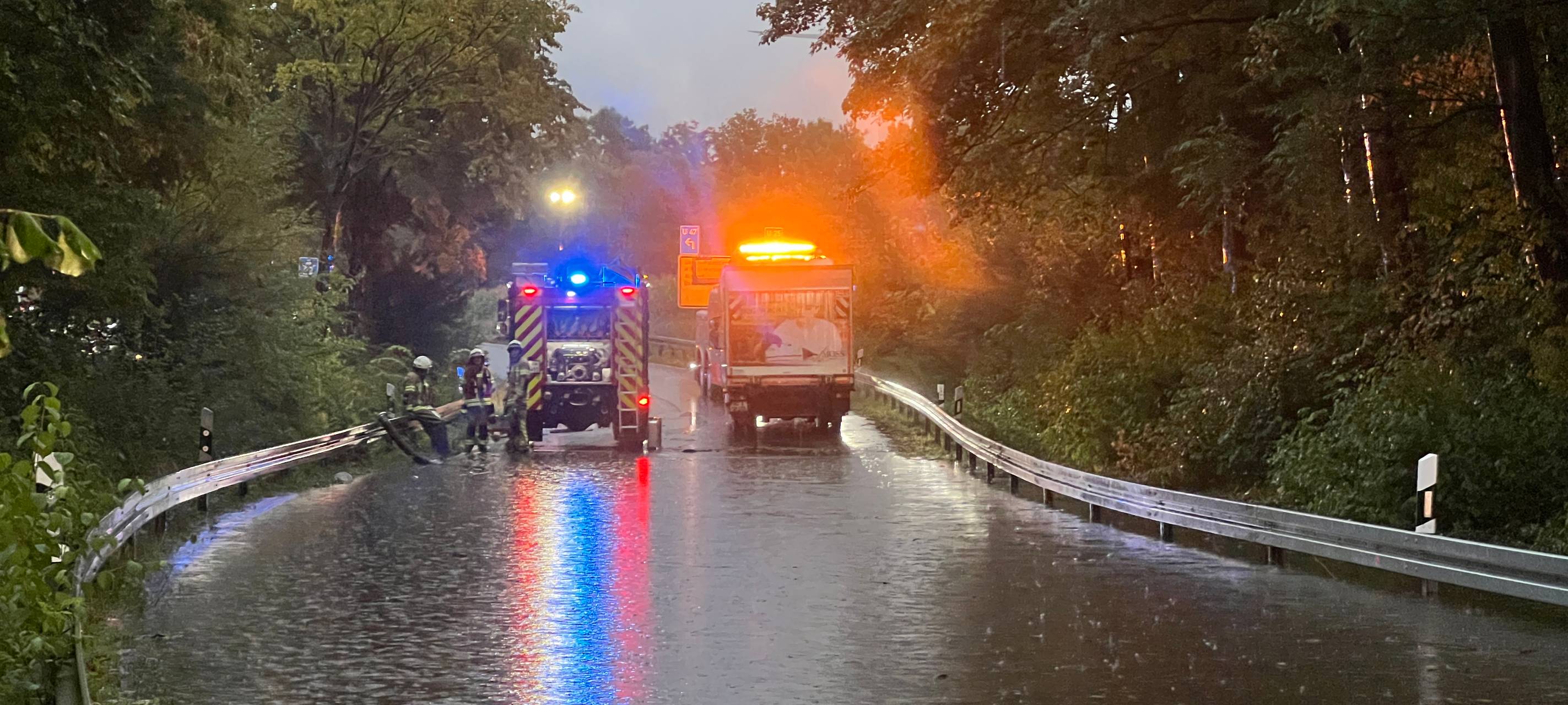 Starkregen sorgt für Verkehrsbeeinträchtigungen am Morgen