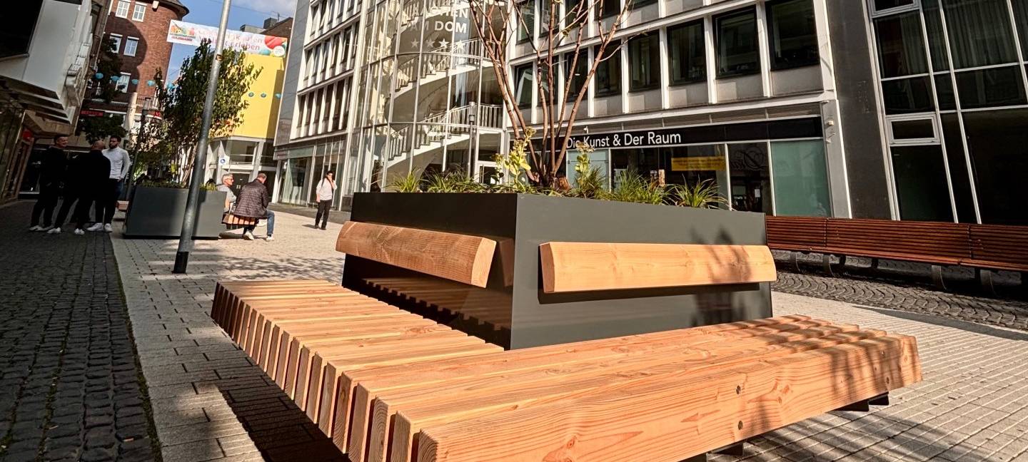 Neue Sitzinseln am Holzgraben