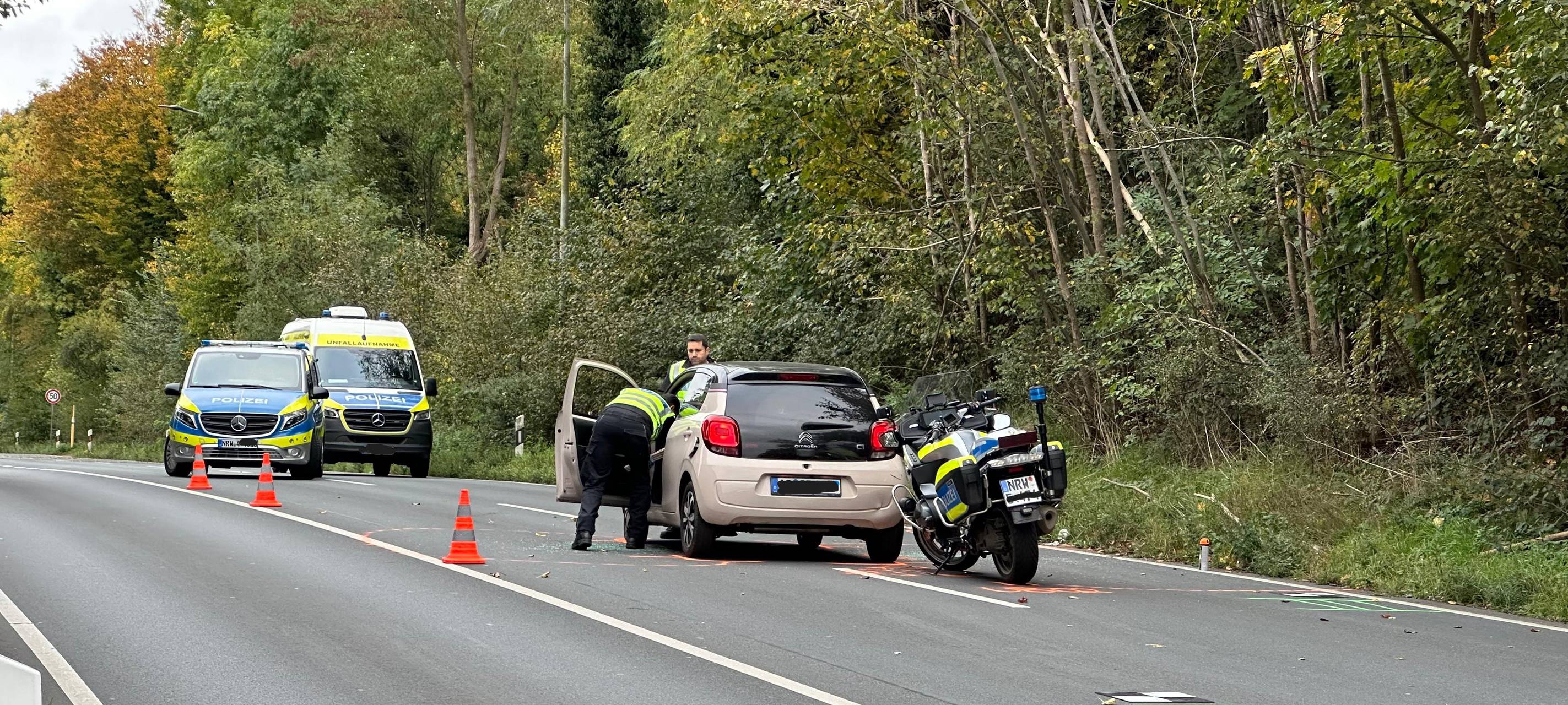 Verfolgungsfahrt: Krefelder Straße stundenlang gesperrt