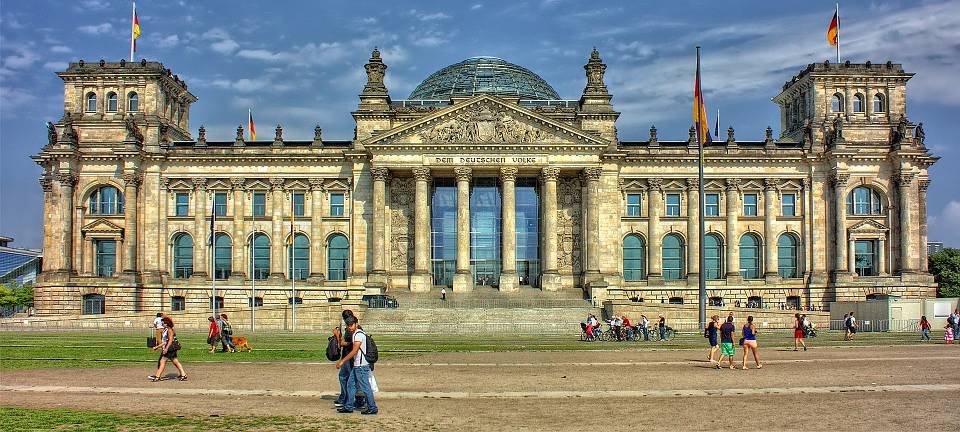 Grüttemeier und NRW-Landräte treffen sich mit Merkel
