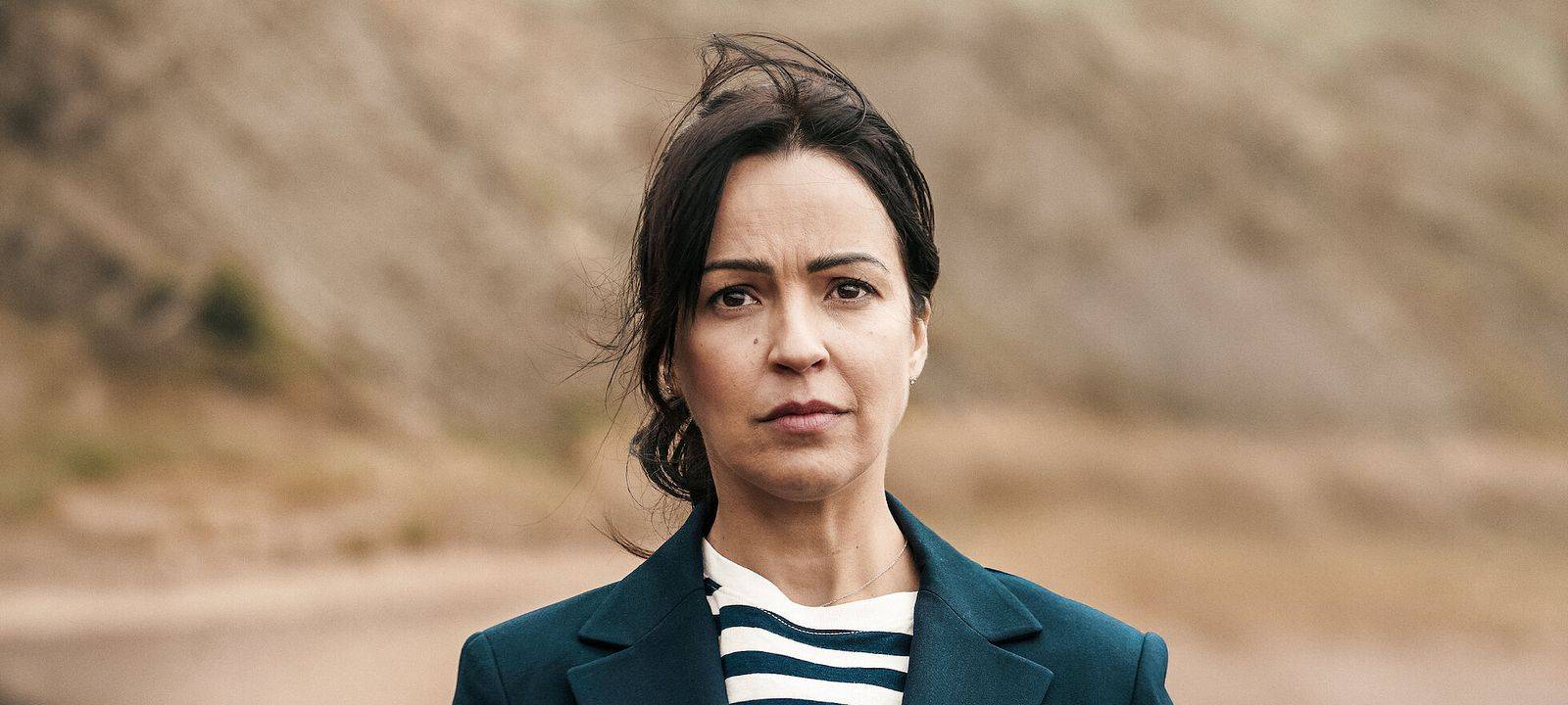 Ángela steht am Scheideweg.