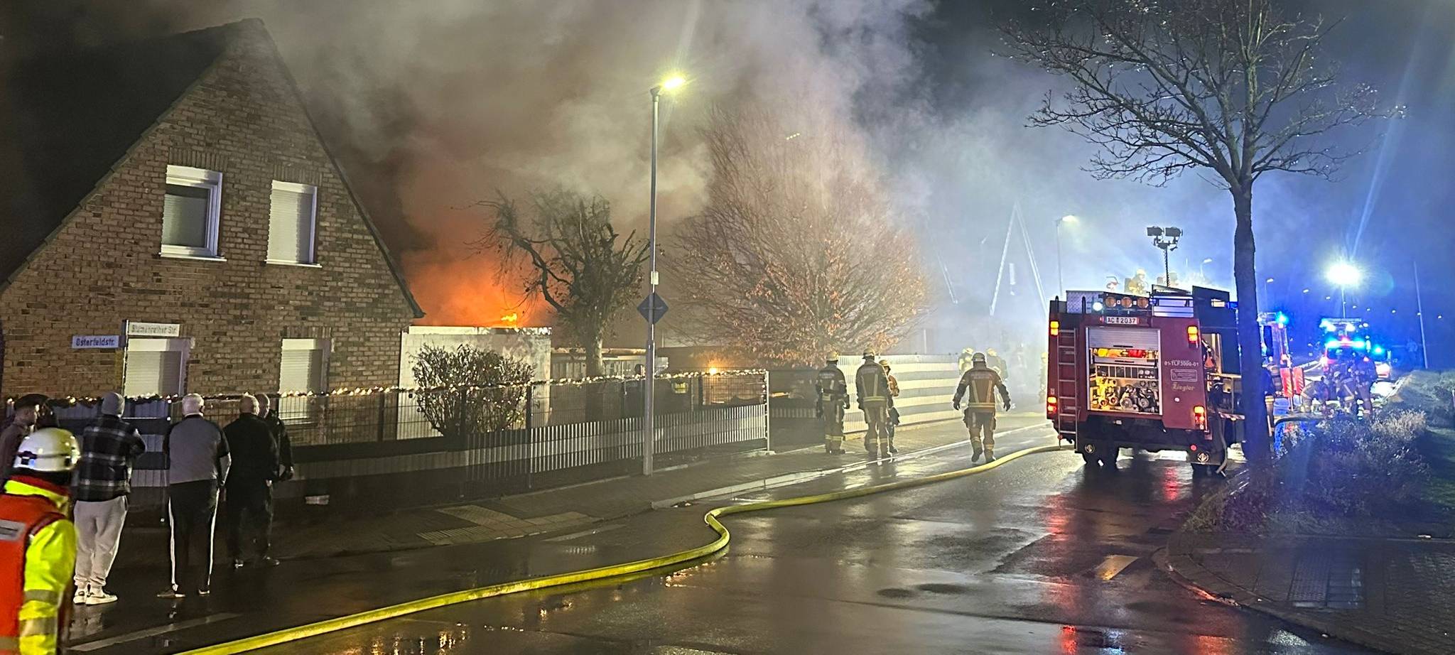 Wohnungsbrand in Alsdorf: Haus unbewohnbar