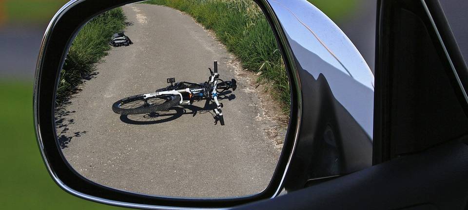 Radfahrerin bei LKW-Unfall gestorben