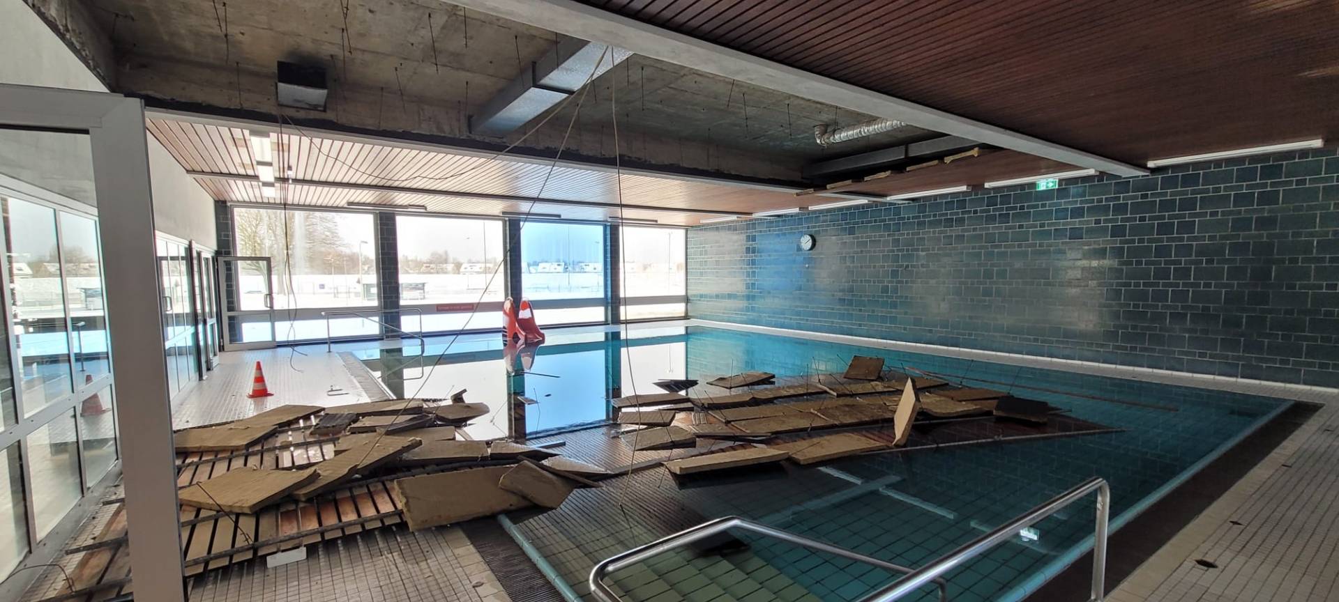 Schwimmhalle in Aachen-Brand nach Deckenabsturz geschlossen