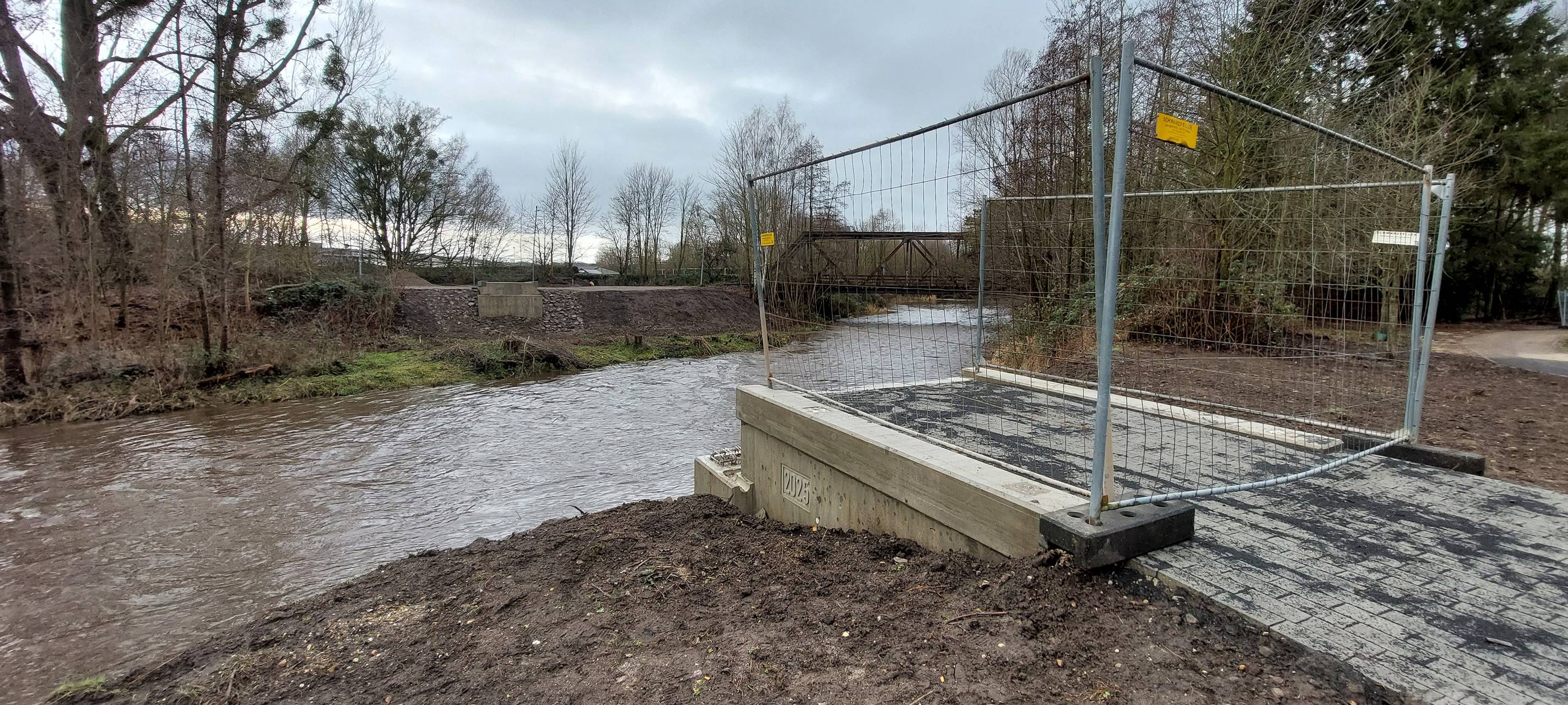 Neue Inde-Brücke in Weisweiler