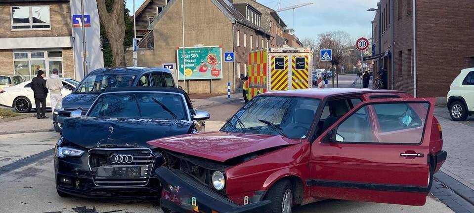 Unfall Baesweiler: 17-Jähriger ohne Führerschein unterwegs