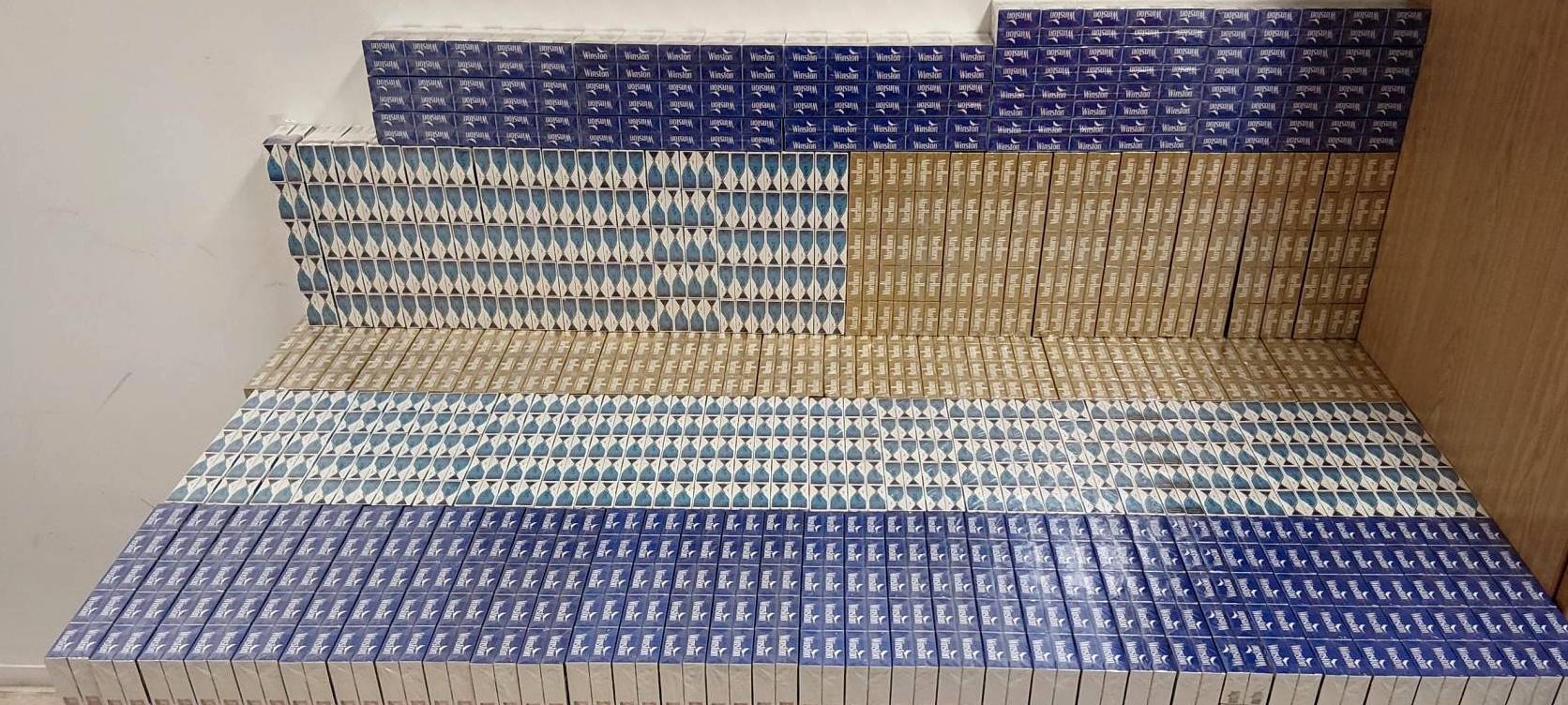 Zollfahndung ermittelt: 30.000 Zigaretten sichergestellt