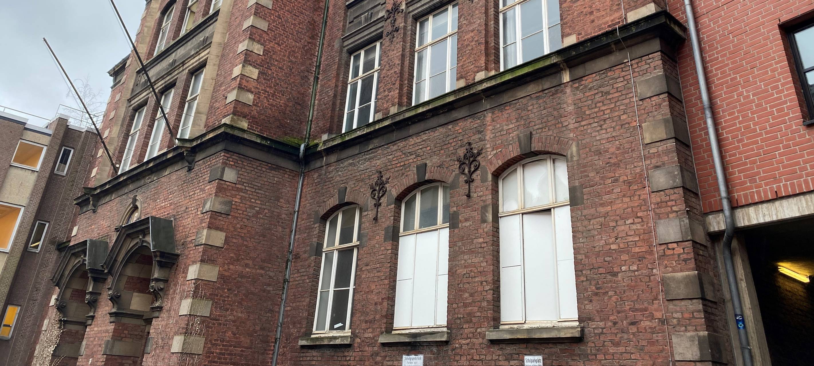 Notunterkunft in Ex-Schule?